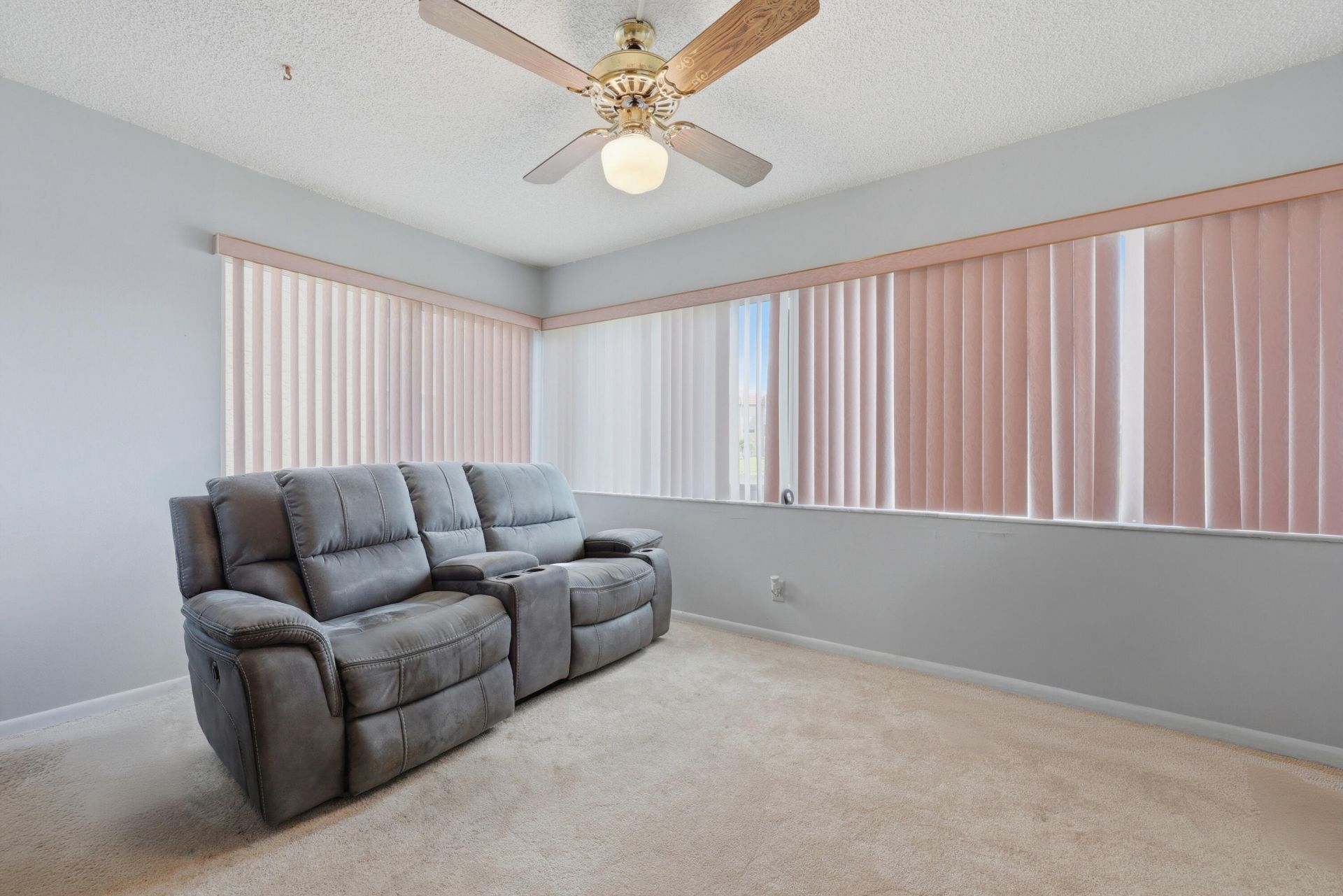 9861 Sunrise Lakes Boulevard, Unit 101, Sunrise, FL 33322 Photo
