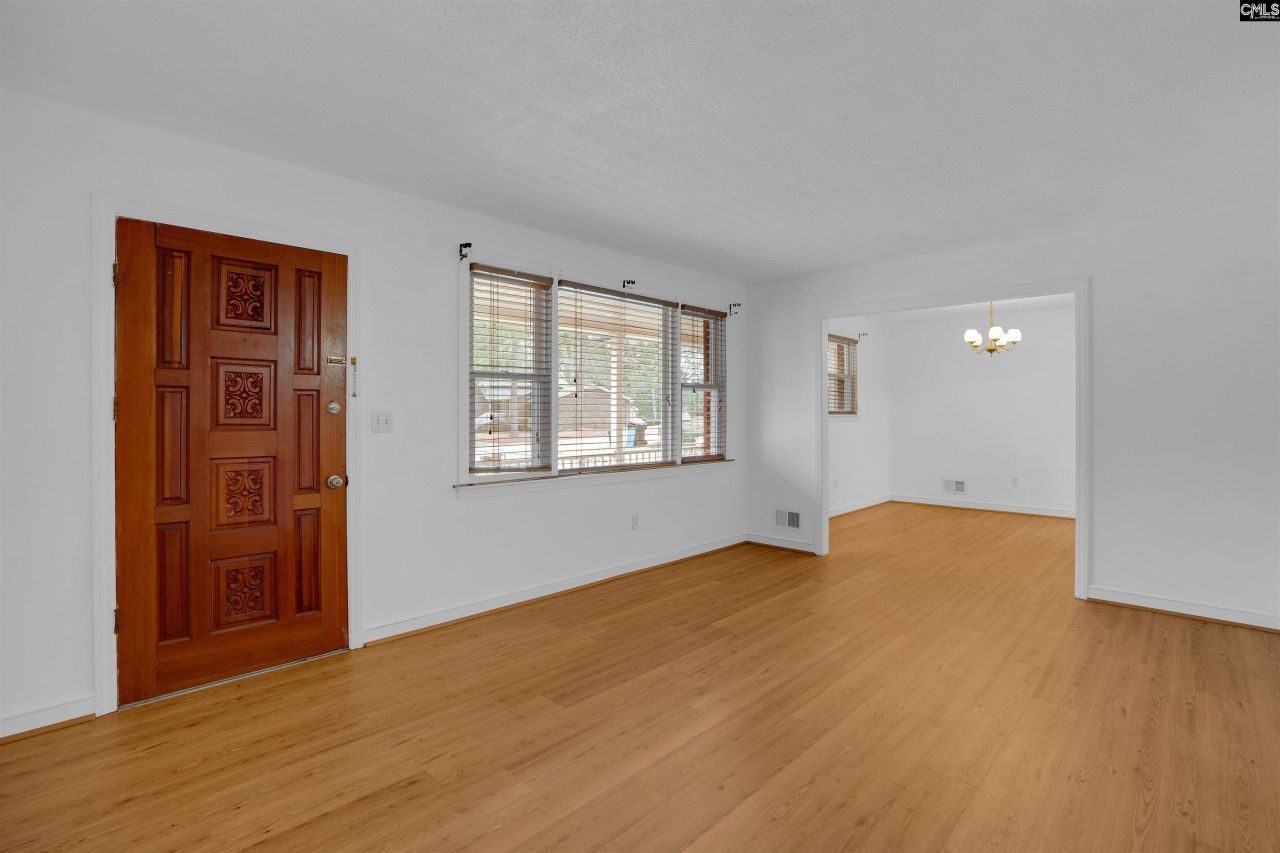 816 Seay Drive Photo 4