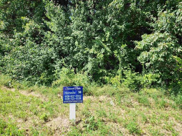 205 Savannah Parkway, Deerfield, WI 53531