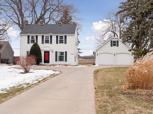 1893 Snelling Avenue N, Falcon Heights, MN 55113