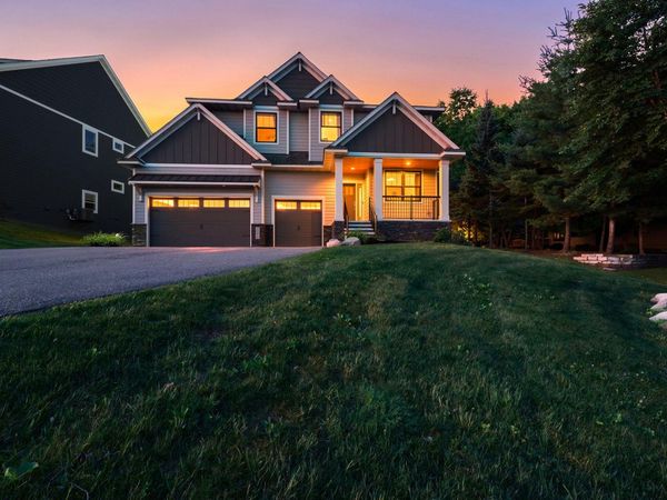 2251 Cleveland Avenue N, Roseville, MN 55113