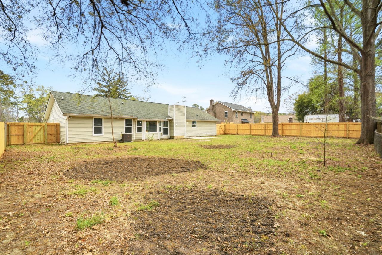 121 University Drive Photo 29