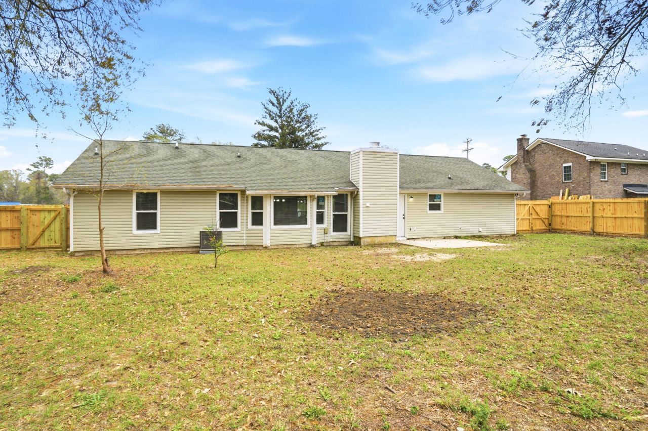 121 University Drive Photo 30