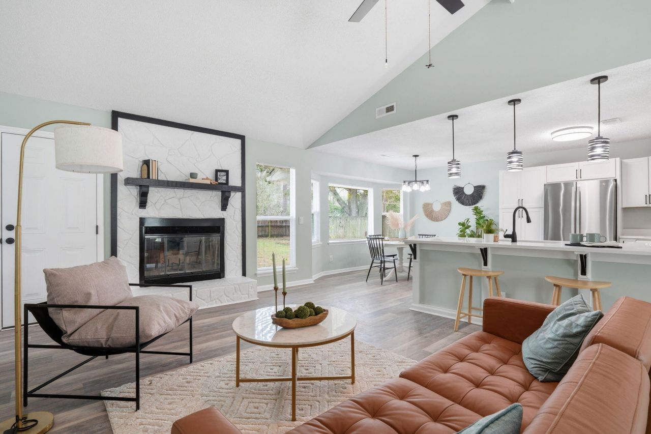 121 University Drive Photo 8