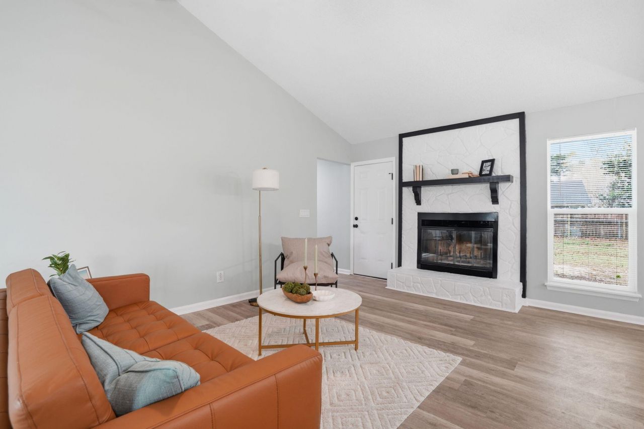 121 University Drive Photo 9