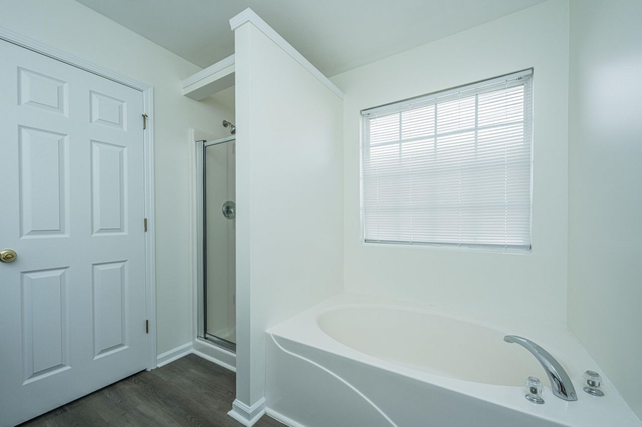 1373 Palm Cove Drive Photo 15