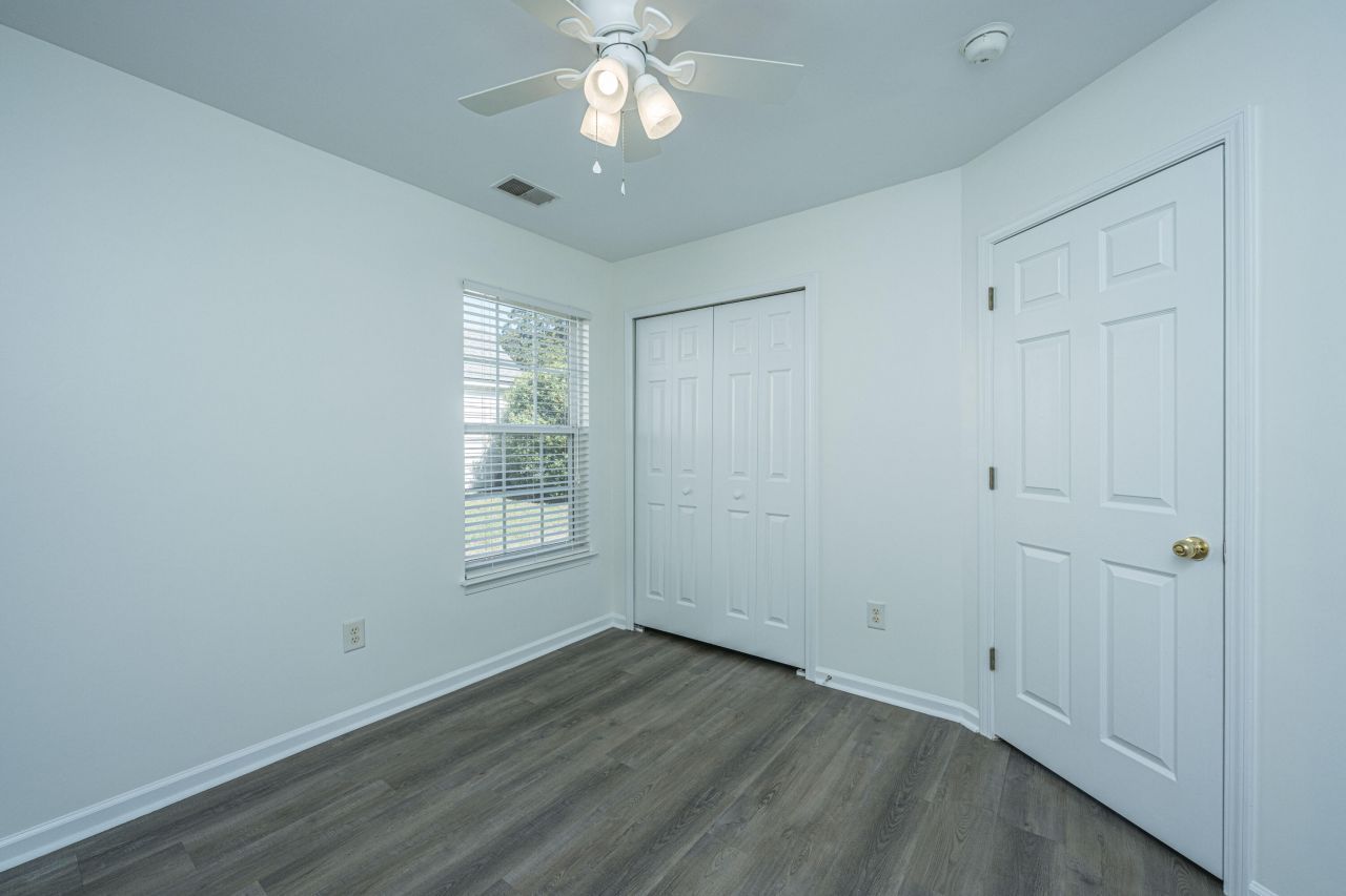 1373 Palm Cove Drive Photo 20