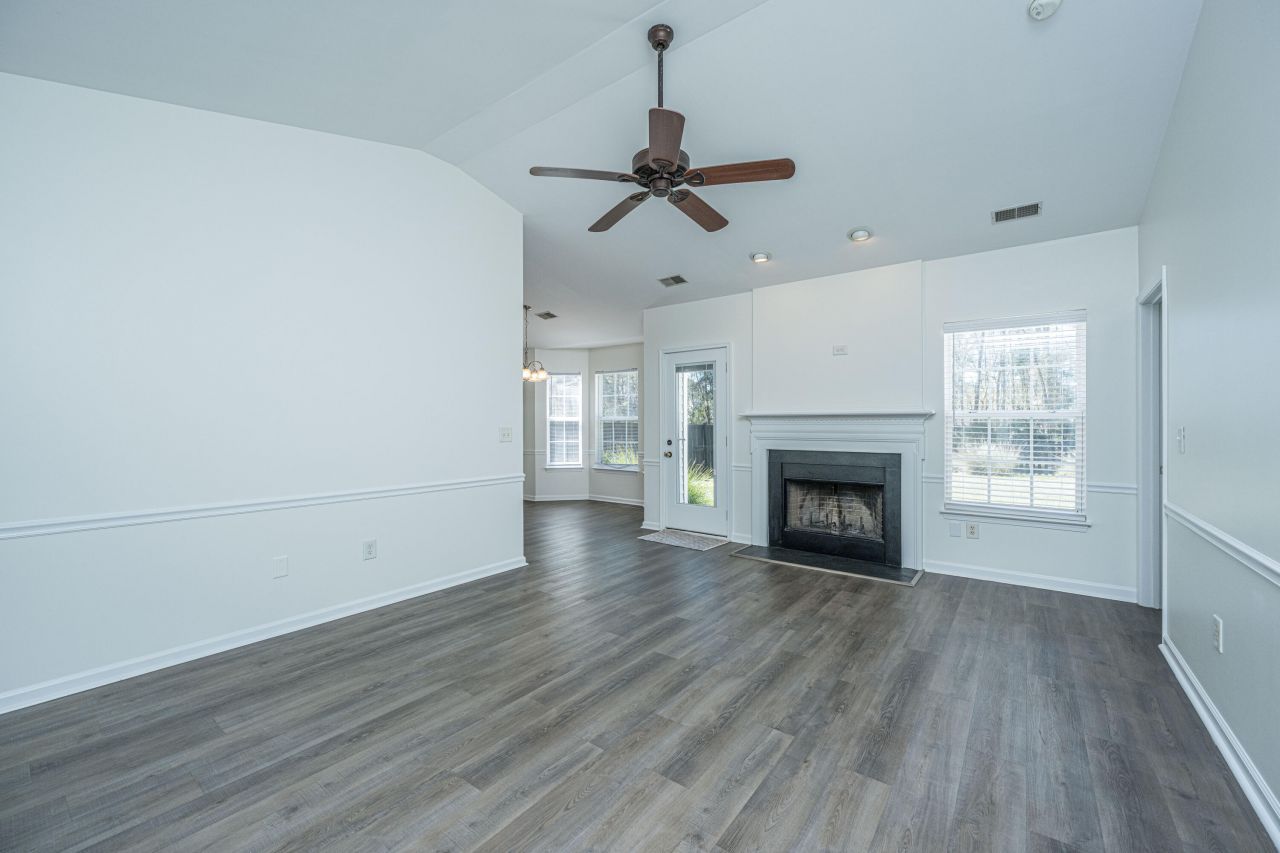 1373 Palm Cove Drive Photo 6