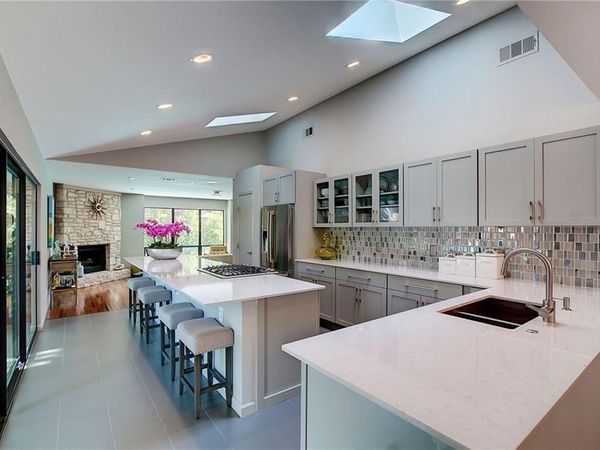 4007 Beaconsdale DR, Austin, TX 78727