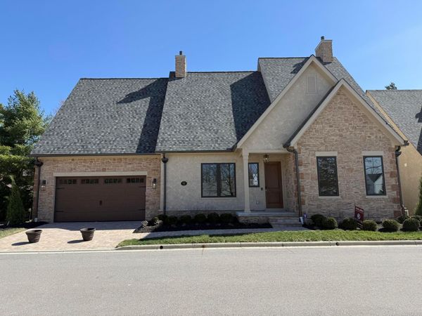 92 Barrington Place , Powell, OH 43065