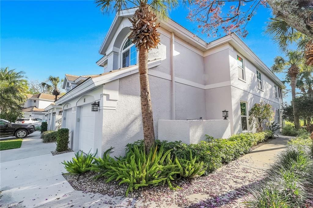 25276 Pelican Creek Cir, Unit 102, Bonita Springs, FL 34134 Photo