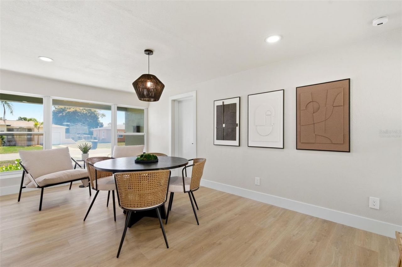 3593 Benson Avenue N, Saint Petersburg, FL 33713 Photo