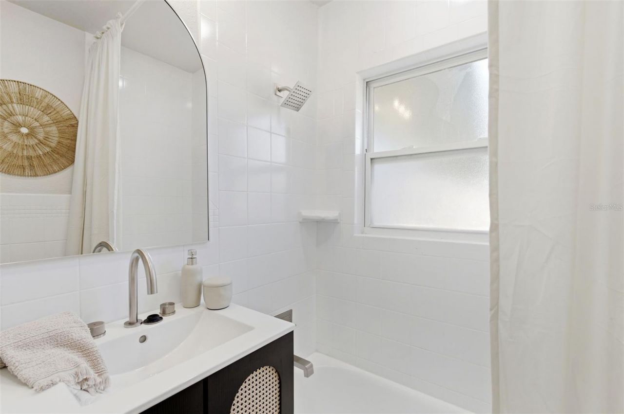 3593 Benson Avenue N, Saint Petersburg, FL 33713 Photo