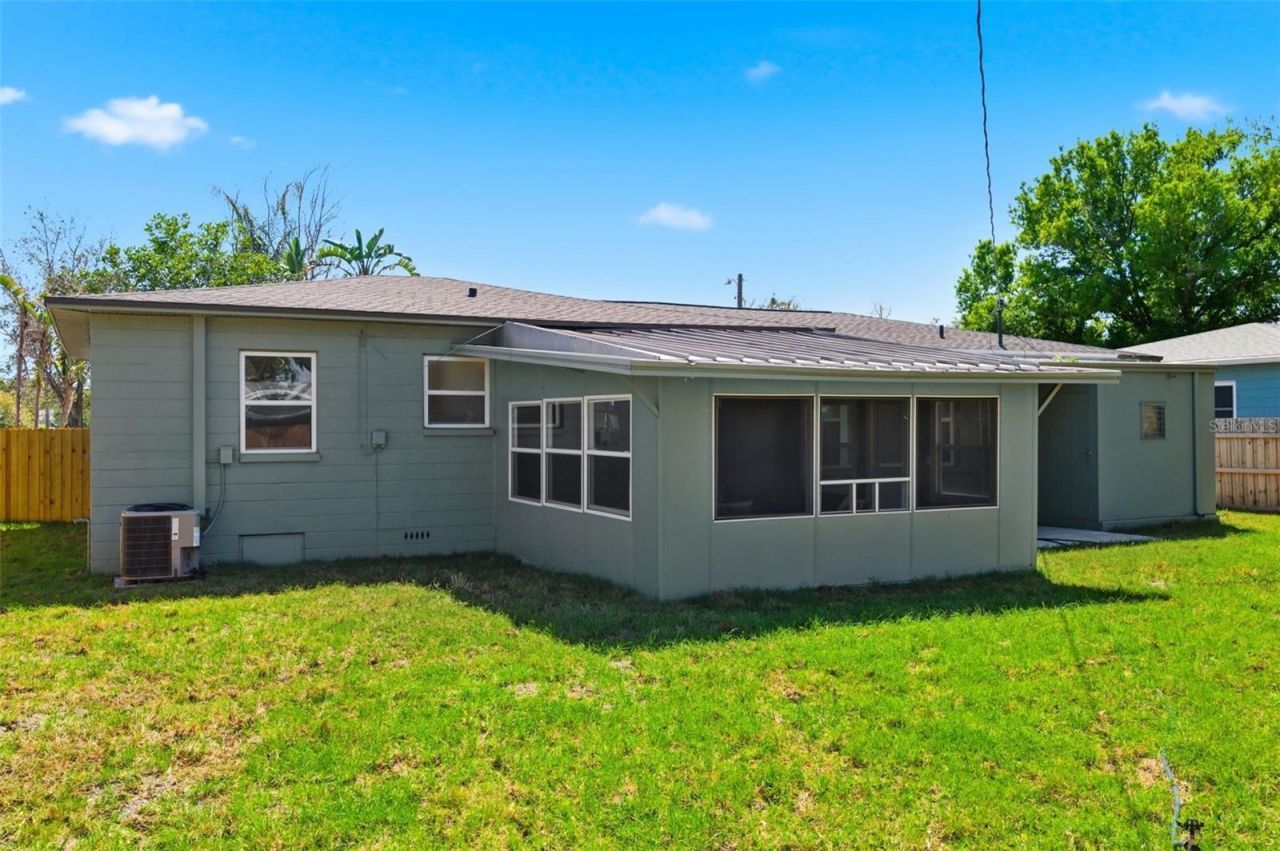 3593 Benson Avenue N, Saint Petersburg, FL 33713 Photo