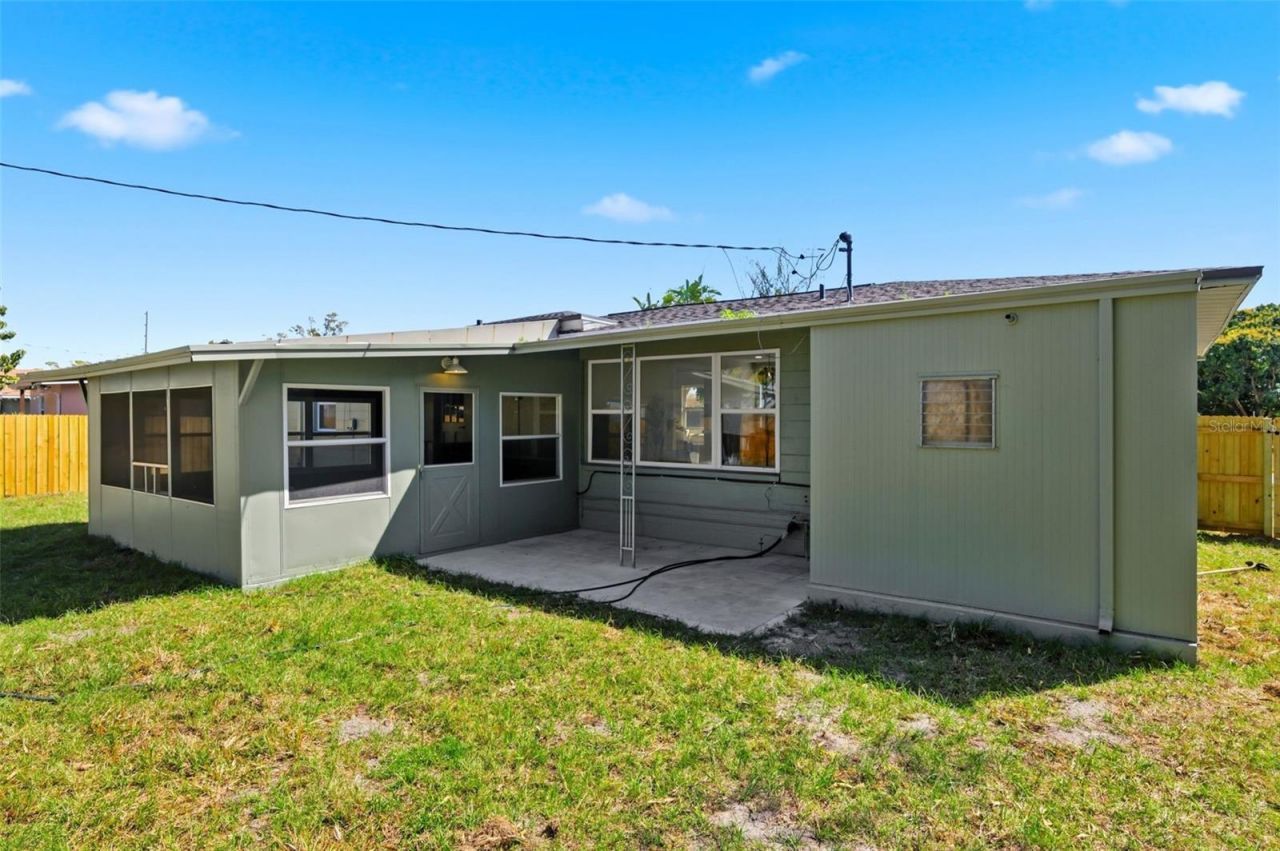 3593 Benson Avenue N, Saint Petersburg, FL 33713 Photo