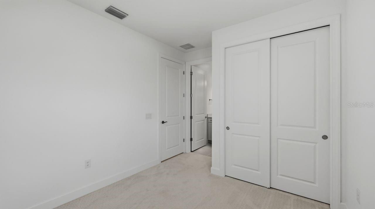 4400 Lakeside Grove Place , North Port, FL 34289 Photo