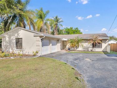 1081 LAKE WELDONA DRIVE , ORLANDO, FL 32806