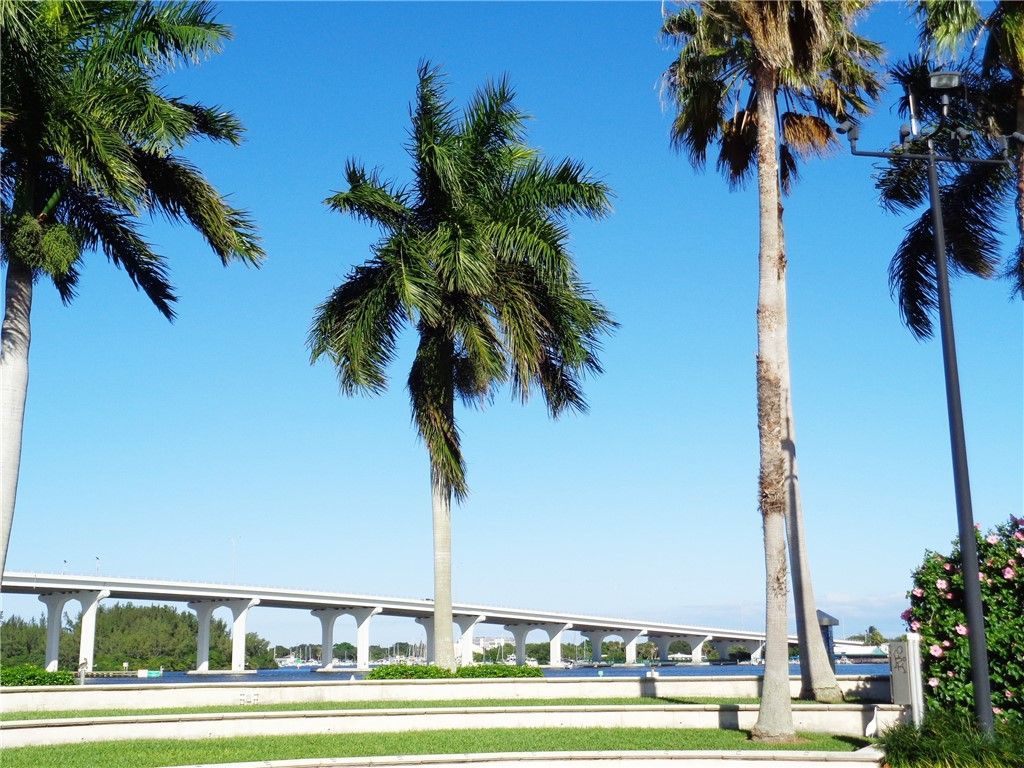 11124 Hotchkiss Drive, Unit A, Sebastian, FL 32958 Photo