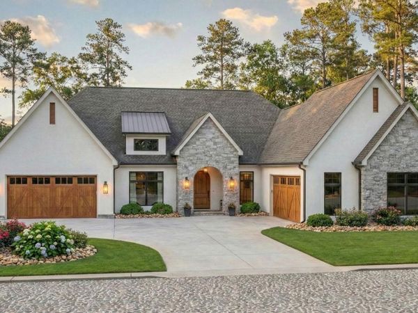 105 Legacy Oaks Drive , Wallace, NC 28466