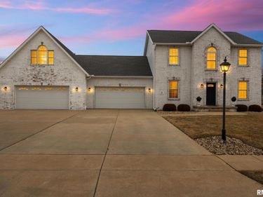 737 PINTAIL Lane, Washington, IL 61571