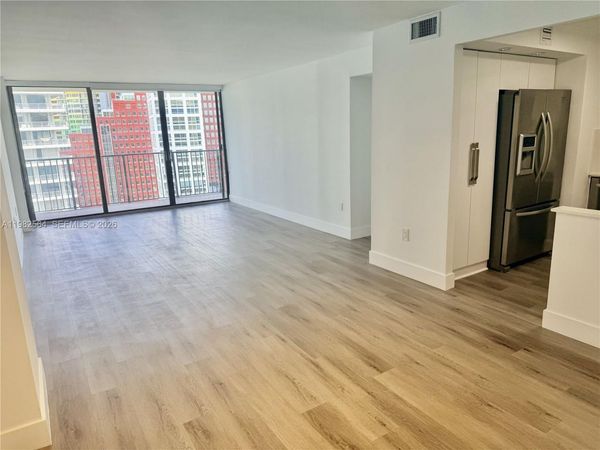 1450 Brickell Bay Dr , Unit 1405, Miami, FL 33131