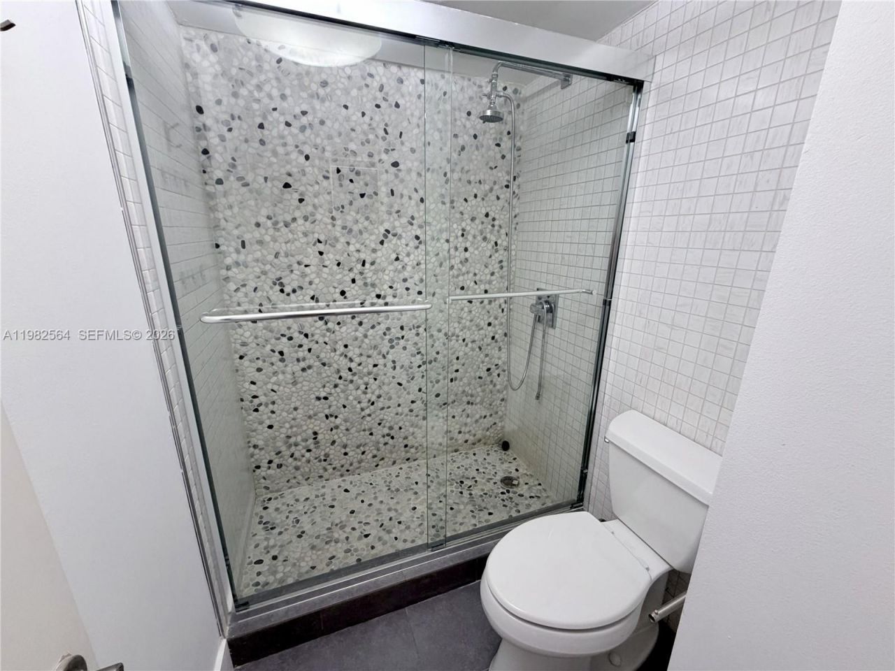 1450 Brickell Bay Dr , Unit 1405, Miami, FL 33131 Photo