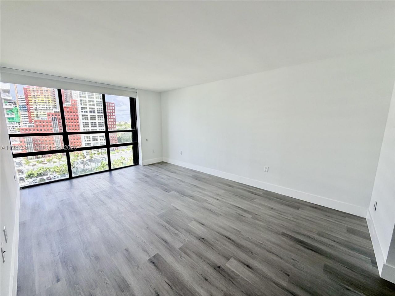 1450 Brickell Bay Dr , Unit 1405, Miami, FL 33131 Photo