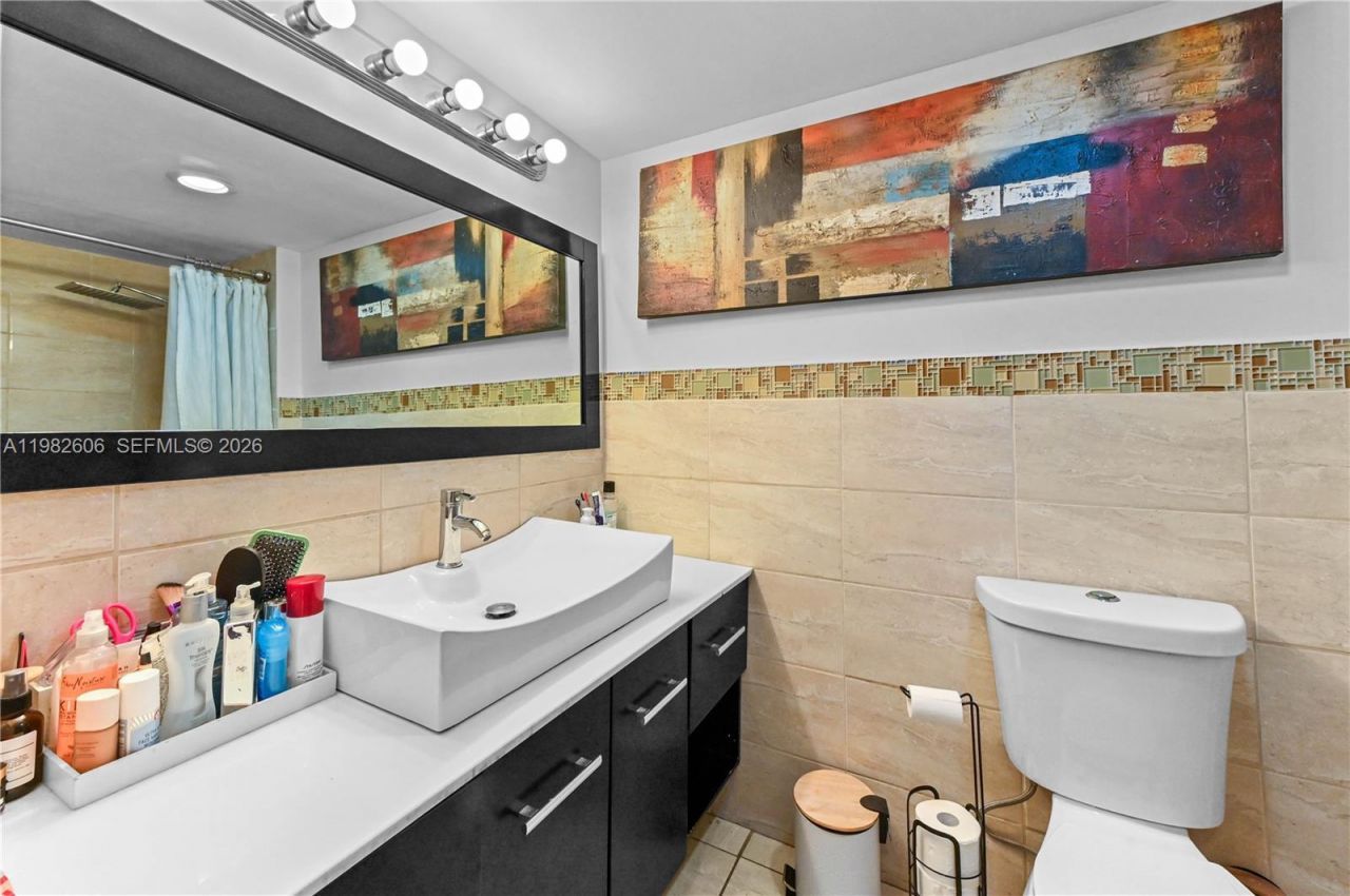 2761 Taft St, Unit 110, Hollywood, FL 33020 Photo