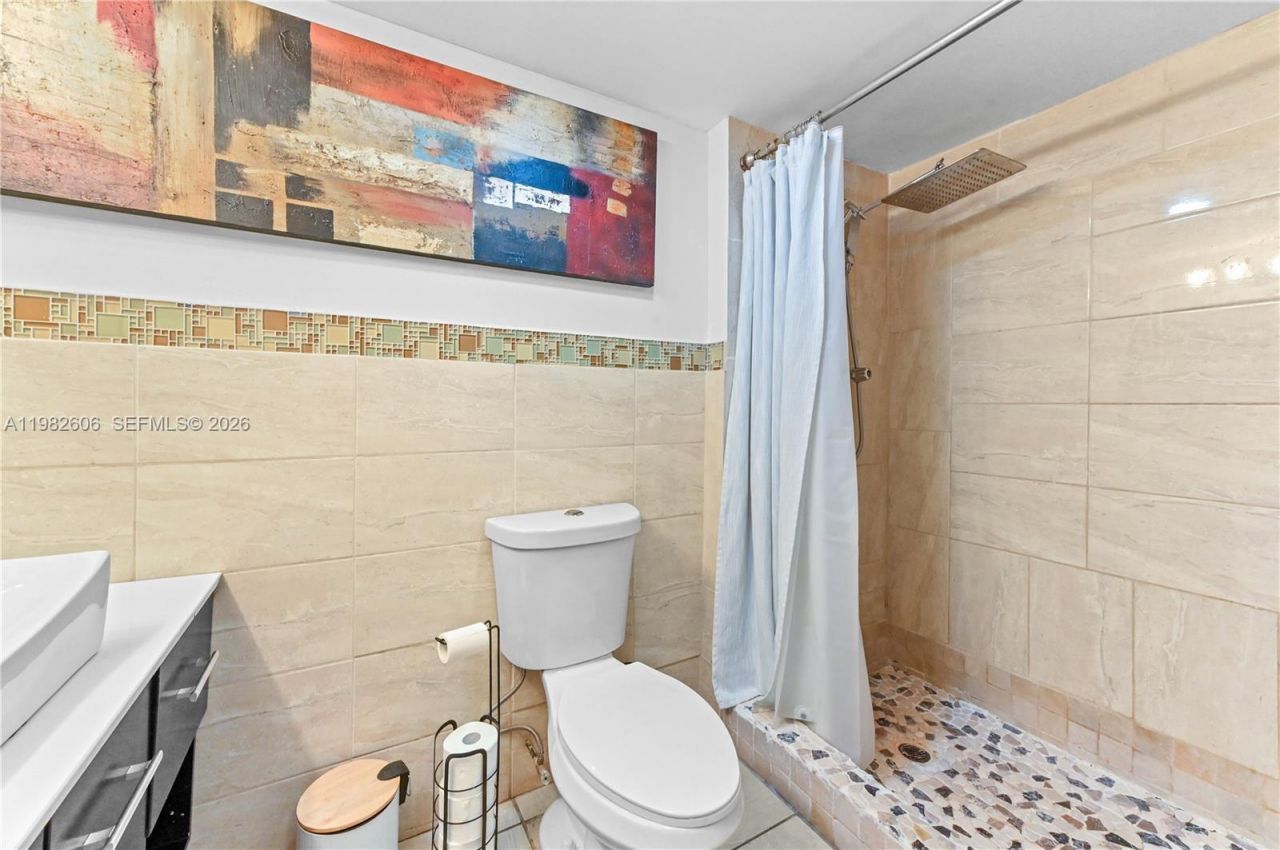 2761 Taft St, Unit 110, Hollywood, FL 33020 Photo