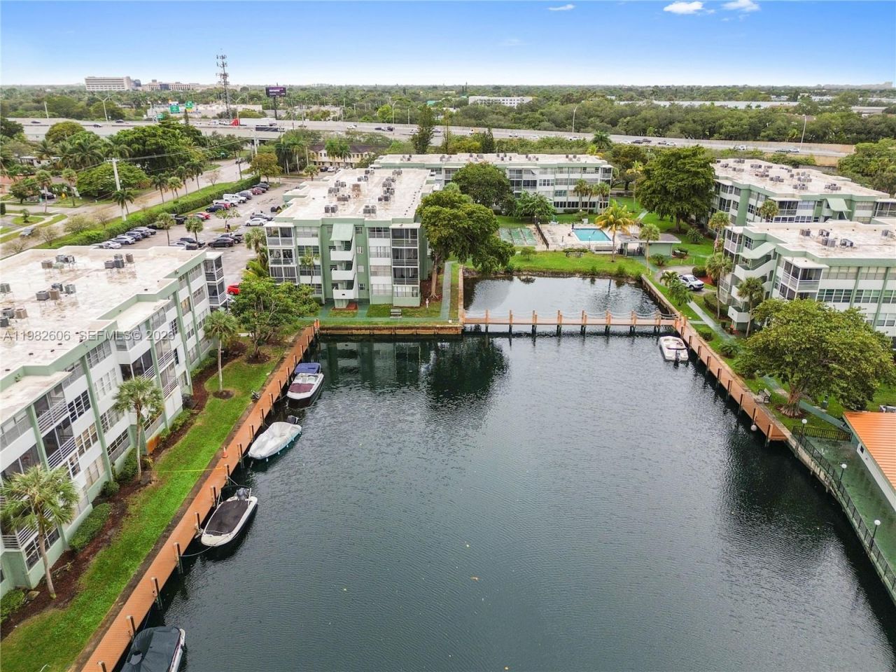 2761 Taft St, Unit 110, Hollywood, FL 33020 Photo