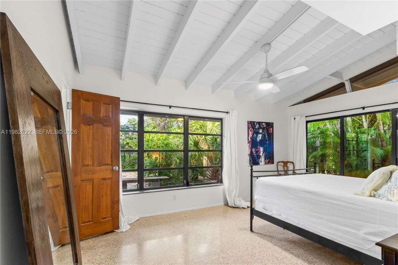 2132 Middle River Dr, Fort Lauderdale, FL 33305 Photo