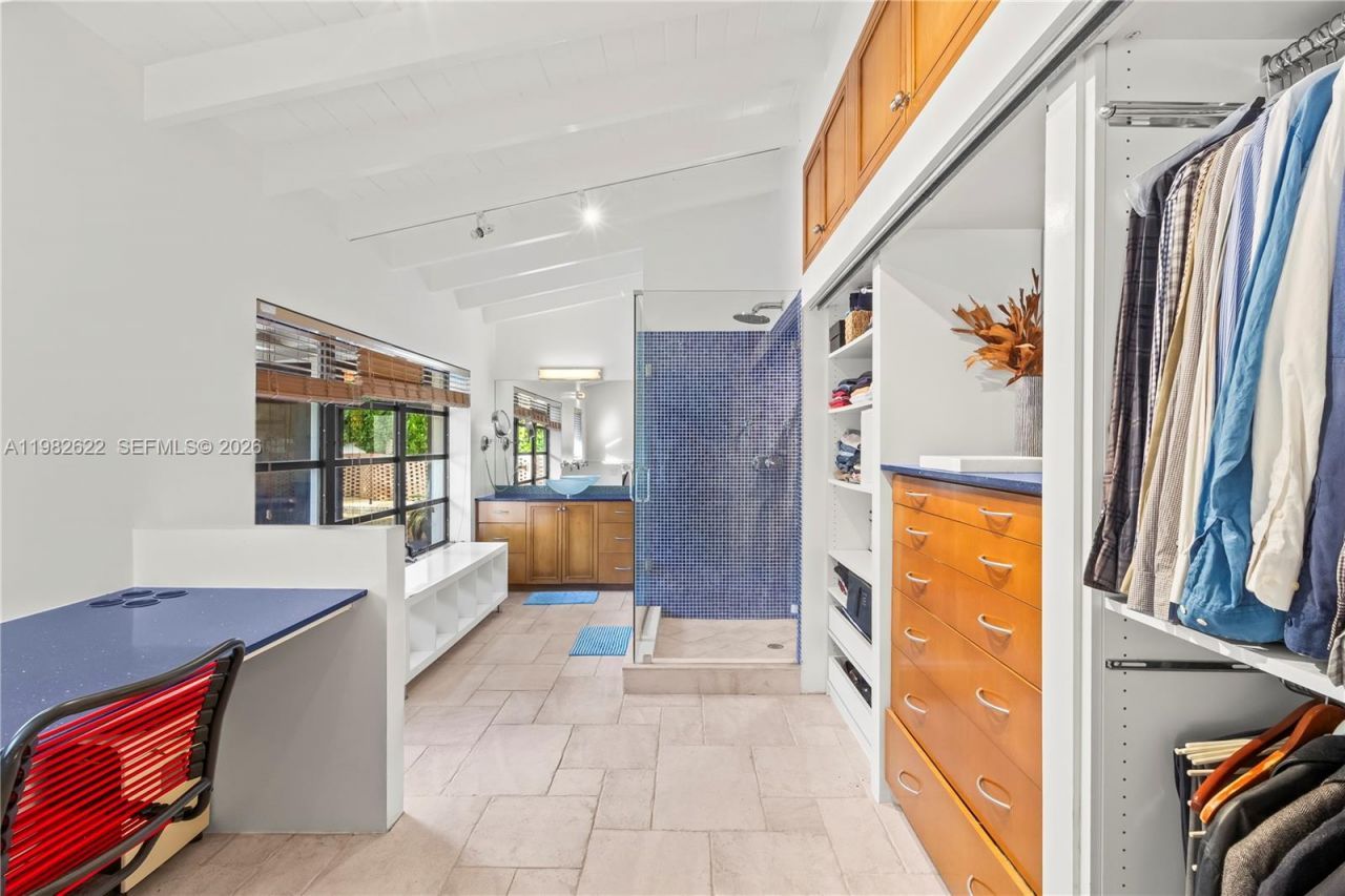 2132 Middle River Dr, Fort Lauderdale, FL 33305 Photo