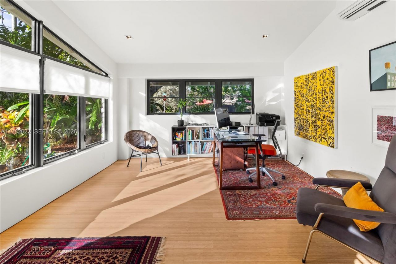 2132 Middle River Dr, Fort Lauderdale, FL 33305 Photo