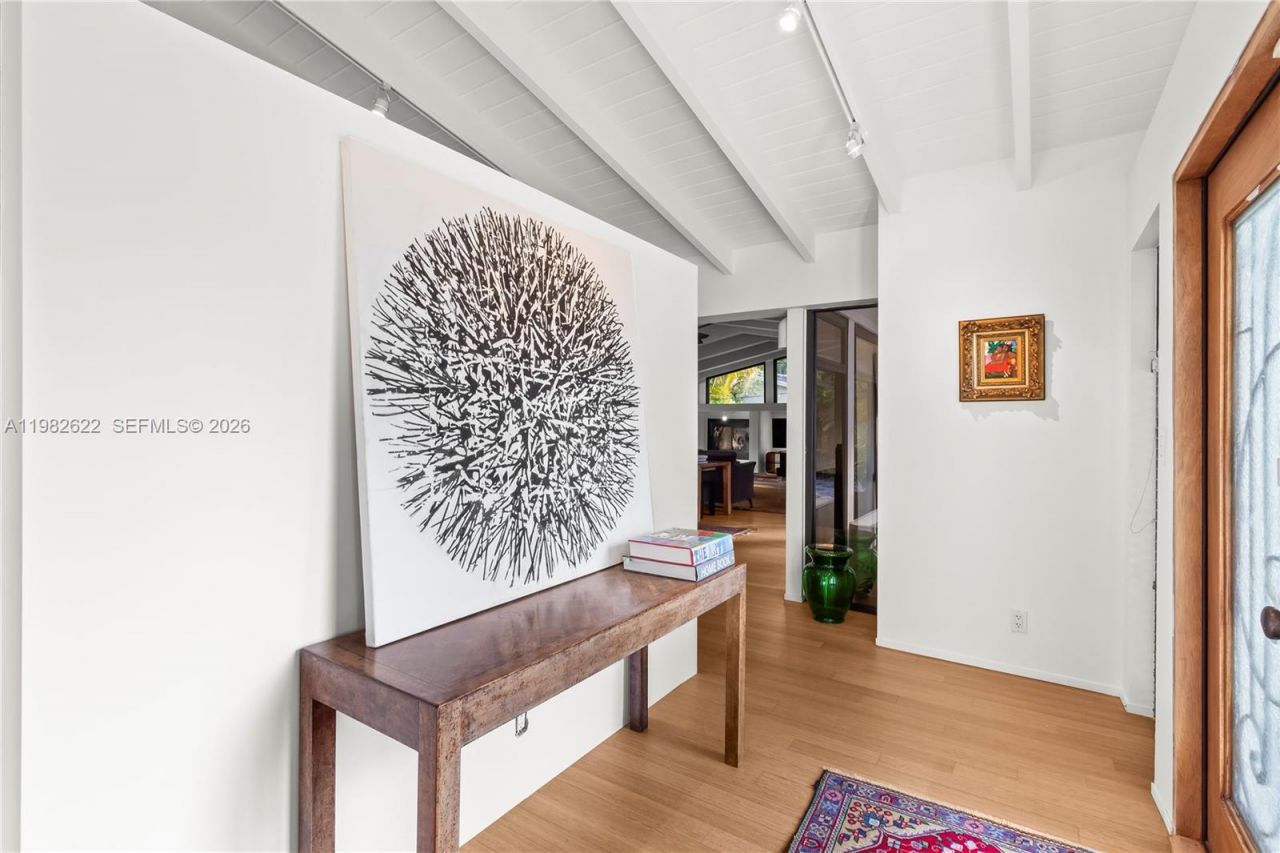 2132 Middle River Dr, Fort Lauderdale, FL 33305 Photo