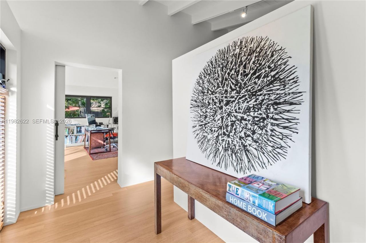 2132 Middle River Dr, Fort Lauderdale, FL 33305 Photo