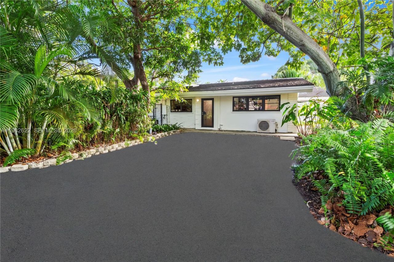 2132 Middle River Dr, Fort Lauderdale, FL 33305 Photo