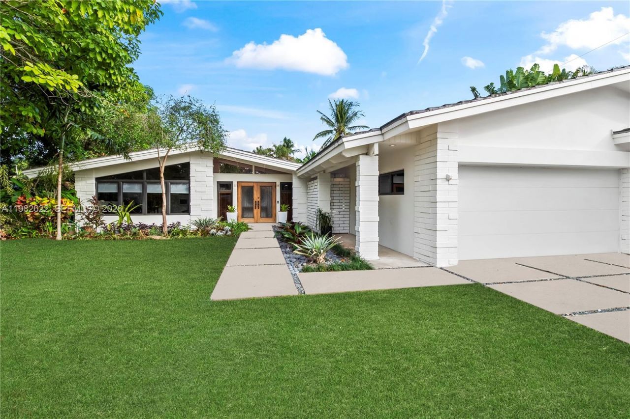 2132 Middle River Dr, Fort Lauderdale, FL 33305 Photo