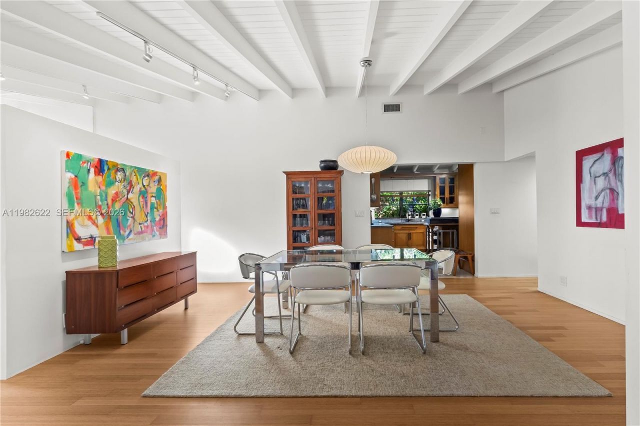 2132 Middle River Dr, Fort Lauderdale, FL 33305 Photo