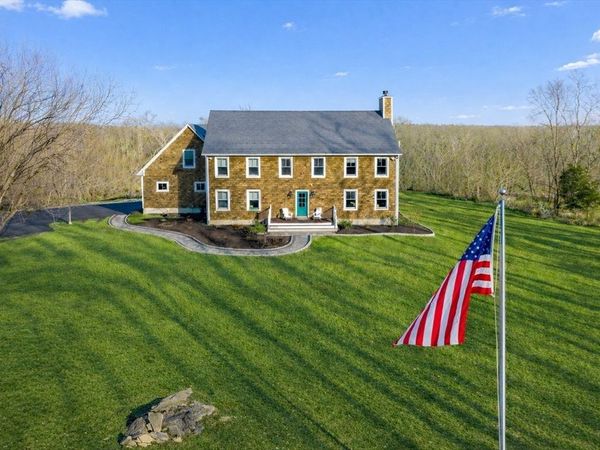 100 Bradley Street, Seekonk, MA 02771