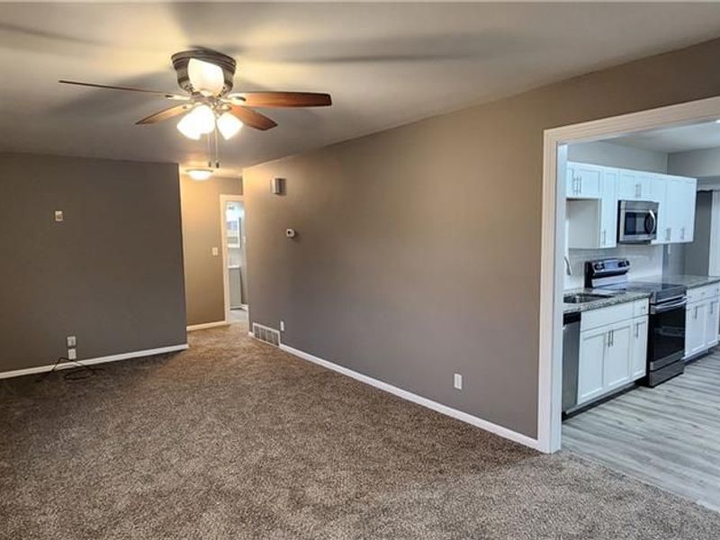 118 Stubbs Drive, Trotwood, OH 45426 Photo 8