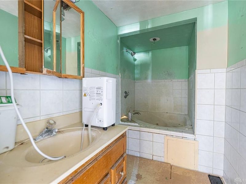 3719 Kemp Road, Beavercreek, OH 45431 Photo 11