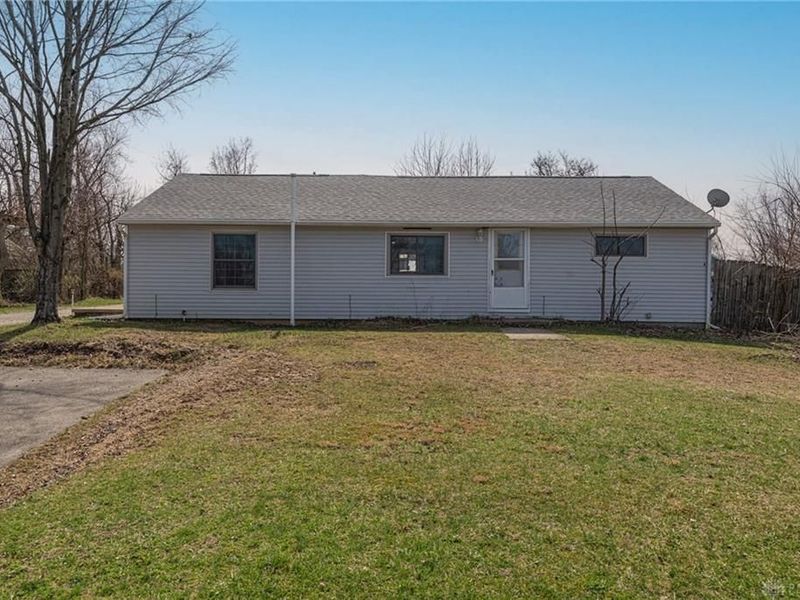 3719 Kemp Road, Beavercreek, OH 45431 Photo 2