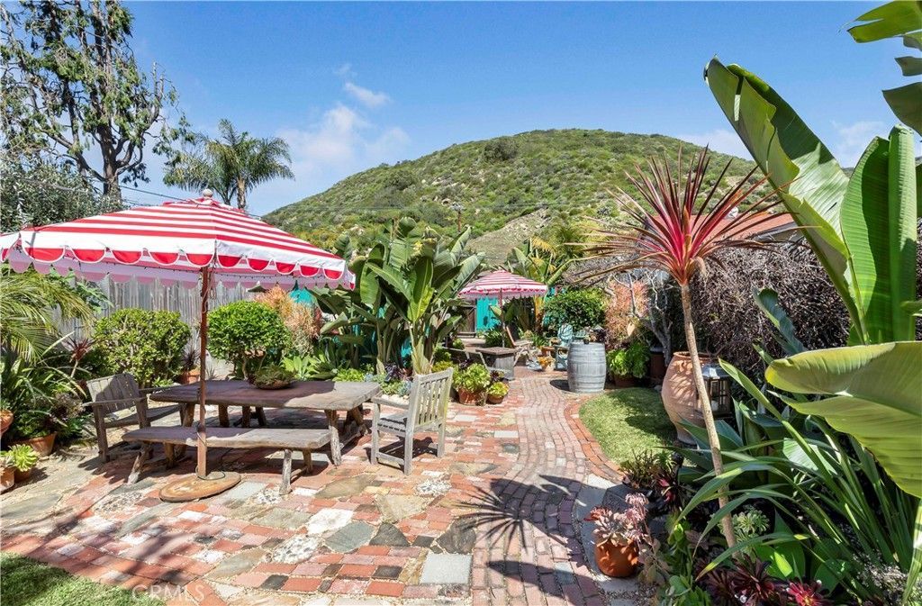 327 Canyon Acres, Laguna Beach, CA 92651 Main Photo