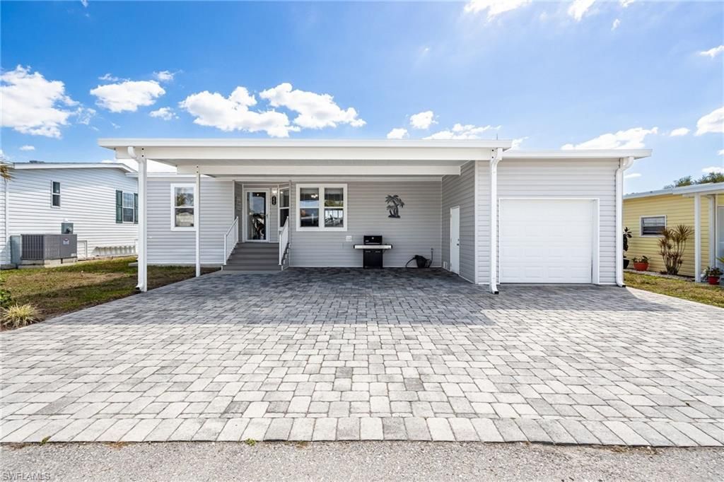 235 Trevino Ct, North Fort Myers, FL 33903 Photo