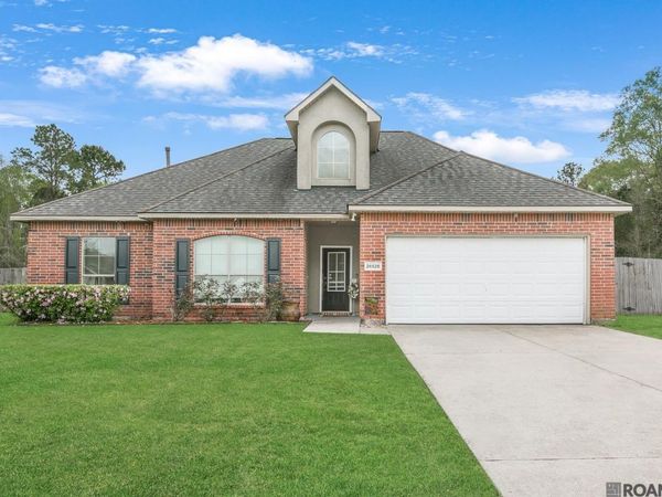 26526 Acadia Ct, Denham Springs, LA 70726