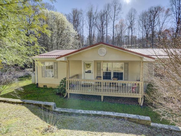 126 Elizabeth Ann Drive, Johnson City, TN 37601