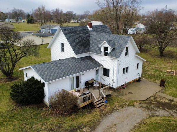 214 N Iroquois Street, Goodland, IN 47948