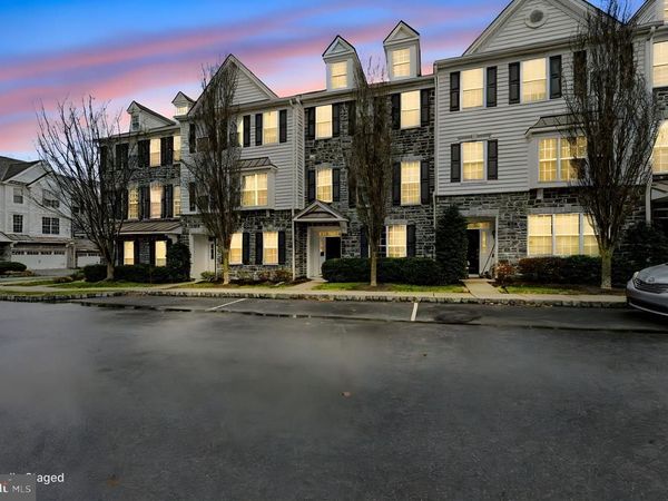 208 JACKDAW ALLEY, Unit 208, MEDIA, PA 19063