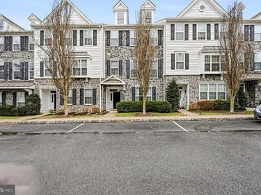 208 JACKDAW ALLEY, Unit 208, MEDIA, PA 19063