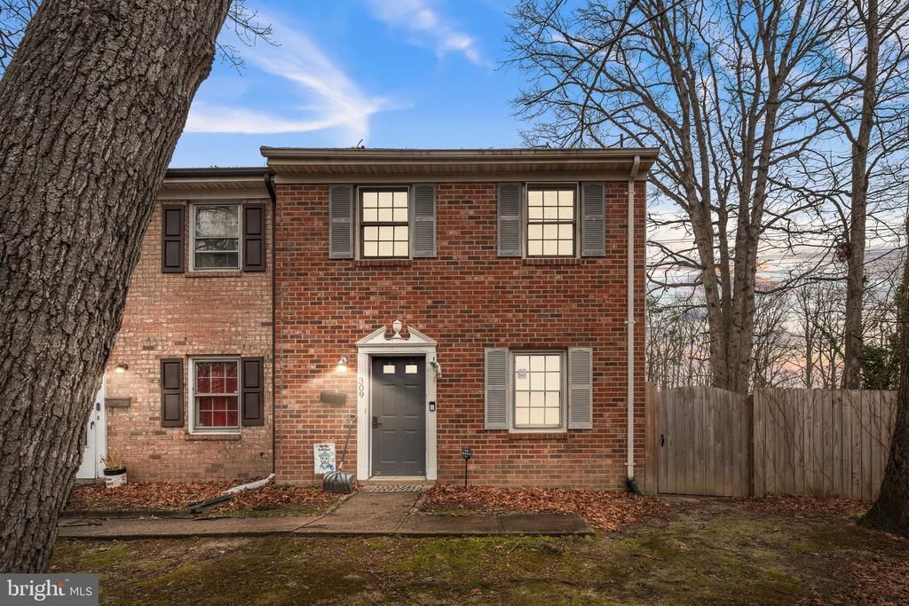 309 Olde Greenwich Drive, Fredericksburg, VA 22408 Main Photo